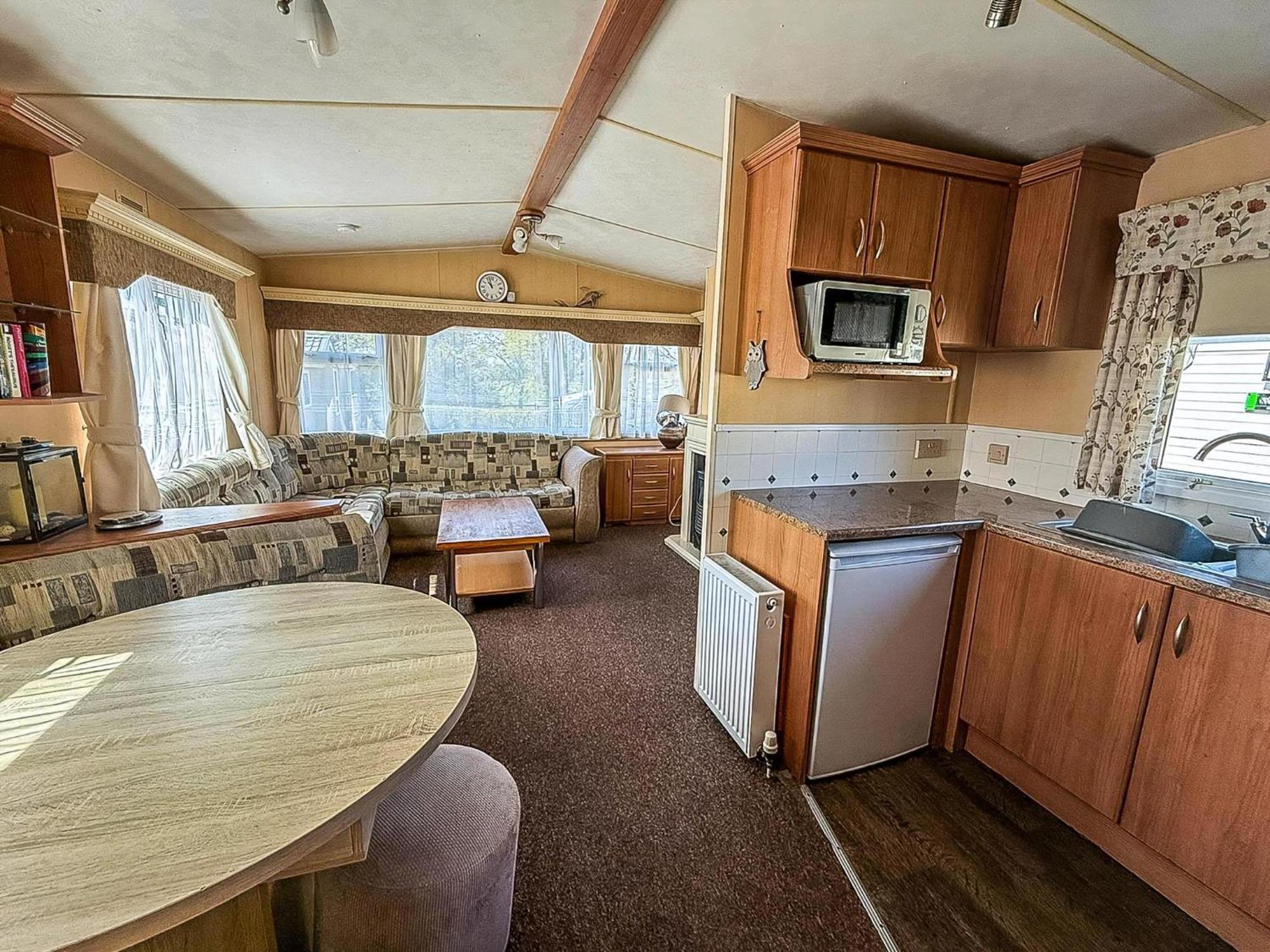 Superb Caravan By The Seaside In Kessingland, Suffolk Ref 90040Sg Benacre Extérieur photo